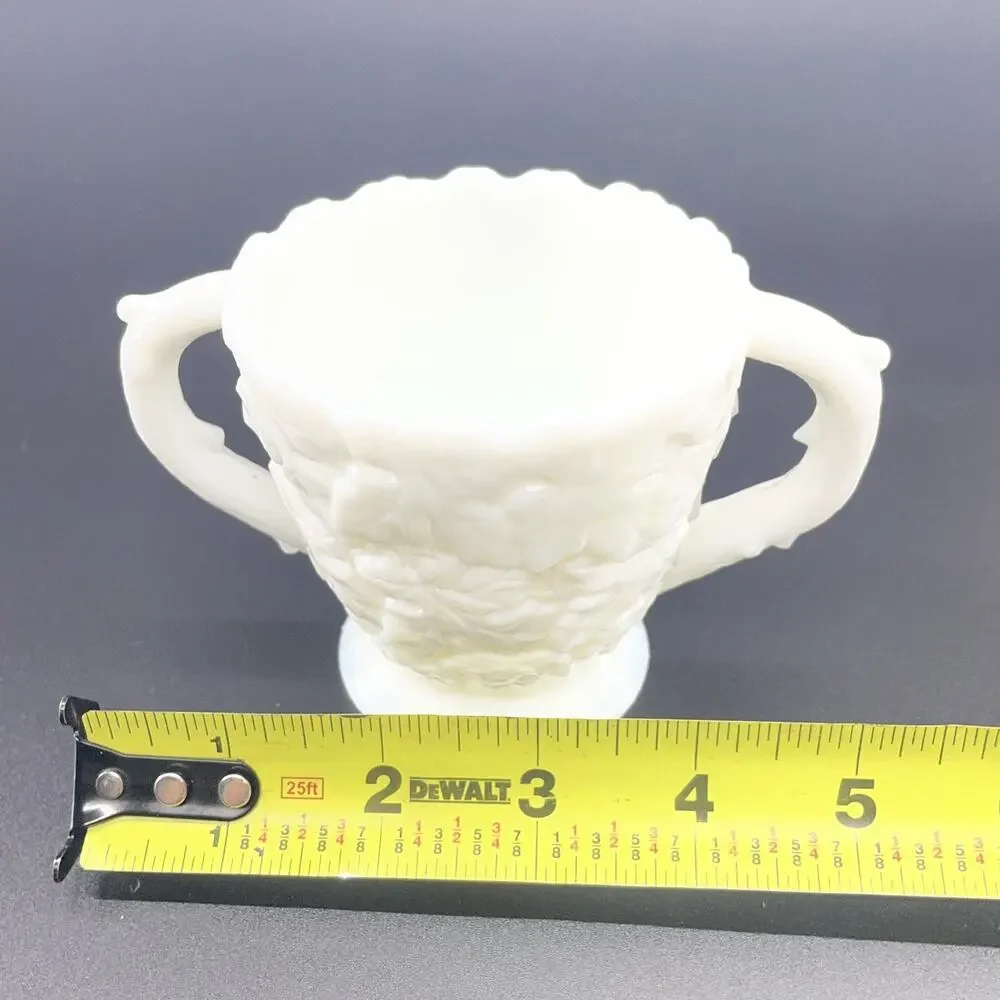 Vtg Westmoreland Milk Glass Sugar & Creamer Set Bramble Maple Leaf Pattern MCM
